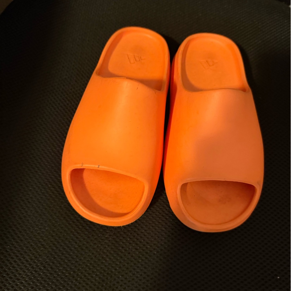 Yeezy Kids Orange Slide Sandals